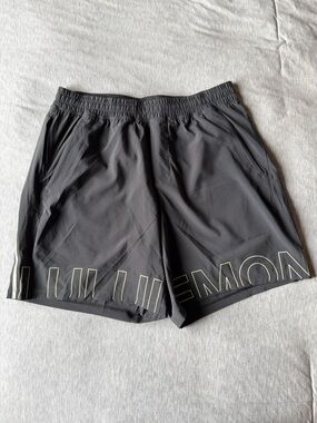 Lululemon Pace Breaker shorts